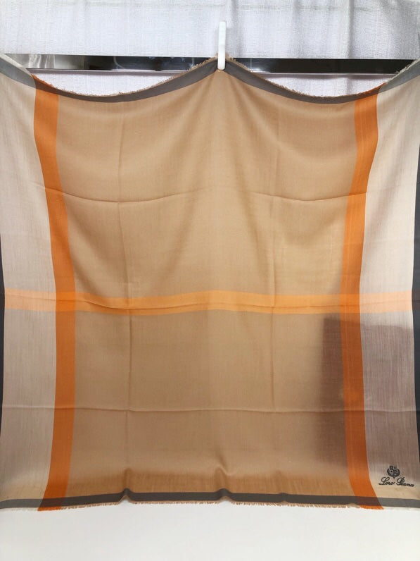 L-Piana-拼接氣質圍巾 110*110cm 100%羊毛 杏色