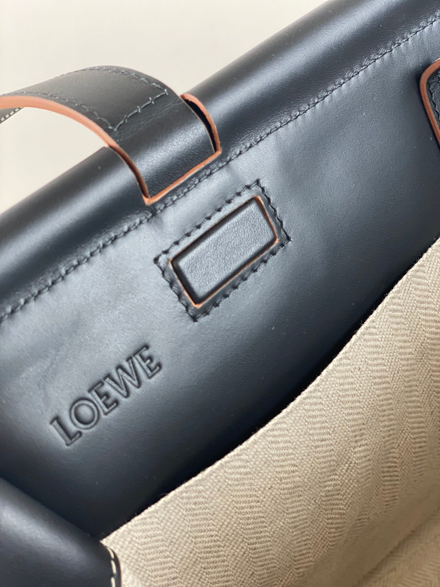 羅L威-Cushion tote 小號