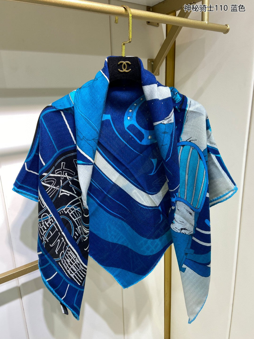 小愛款-神秘騎士方巾 110*110cm 70%羊絨+30%真絲