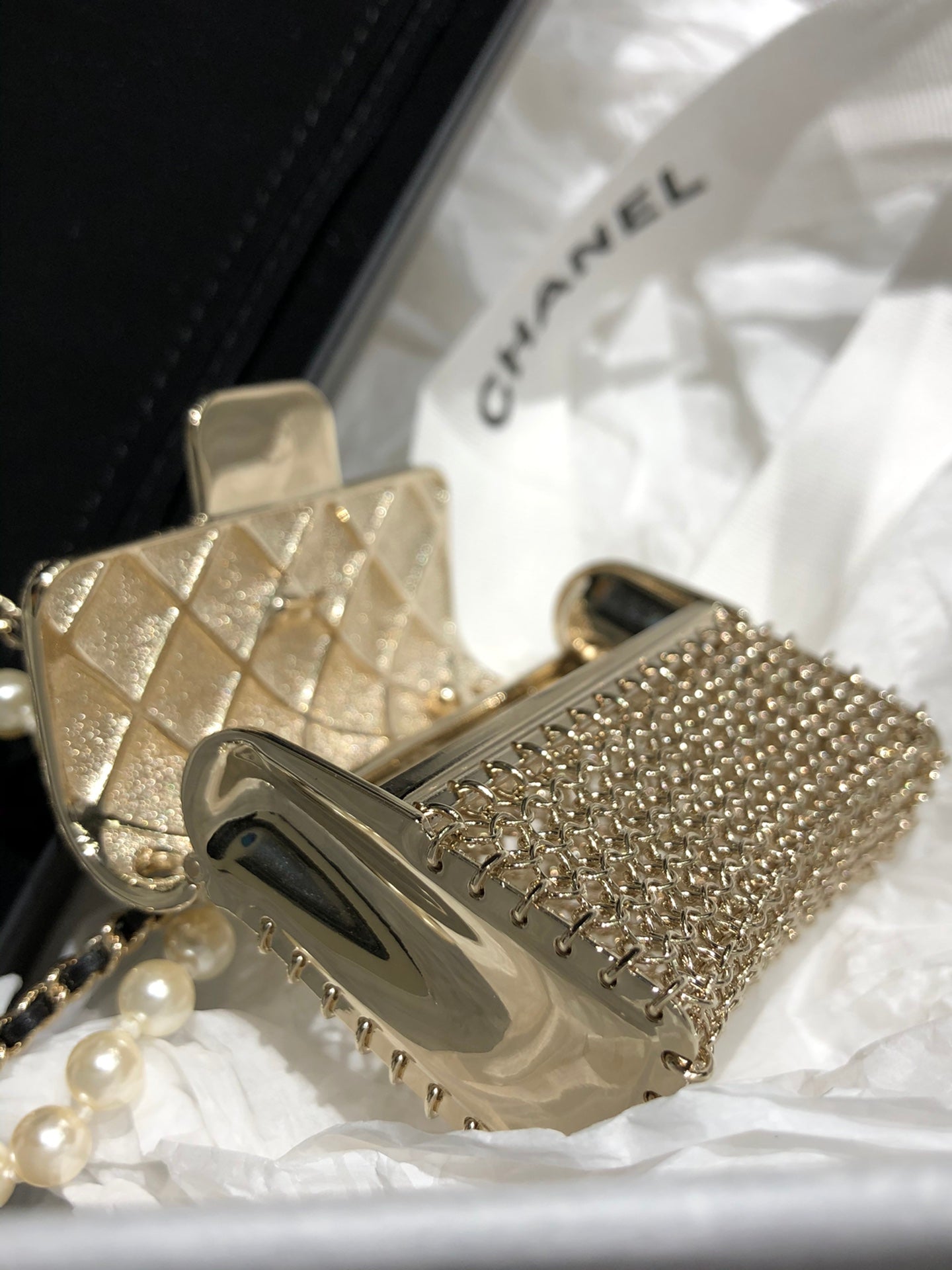 Chanel 珍珠鏈條金屬小包