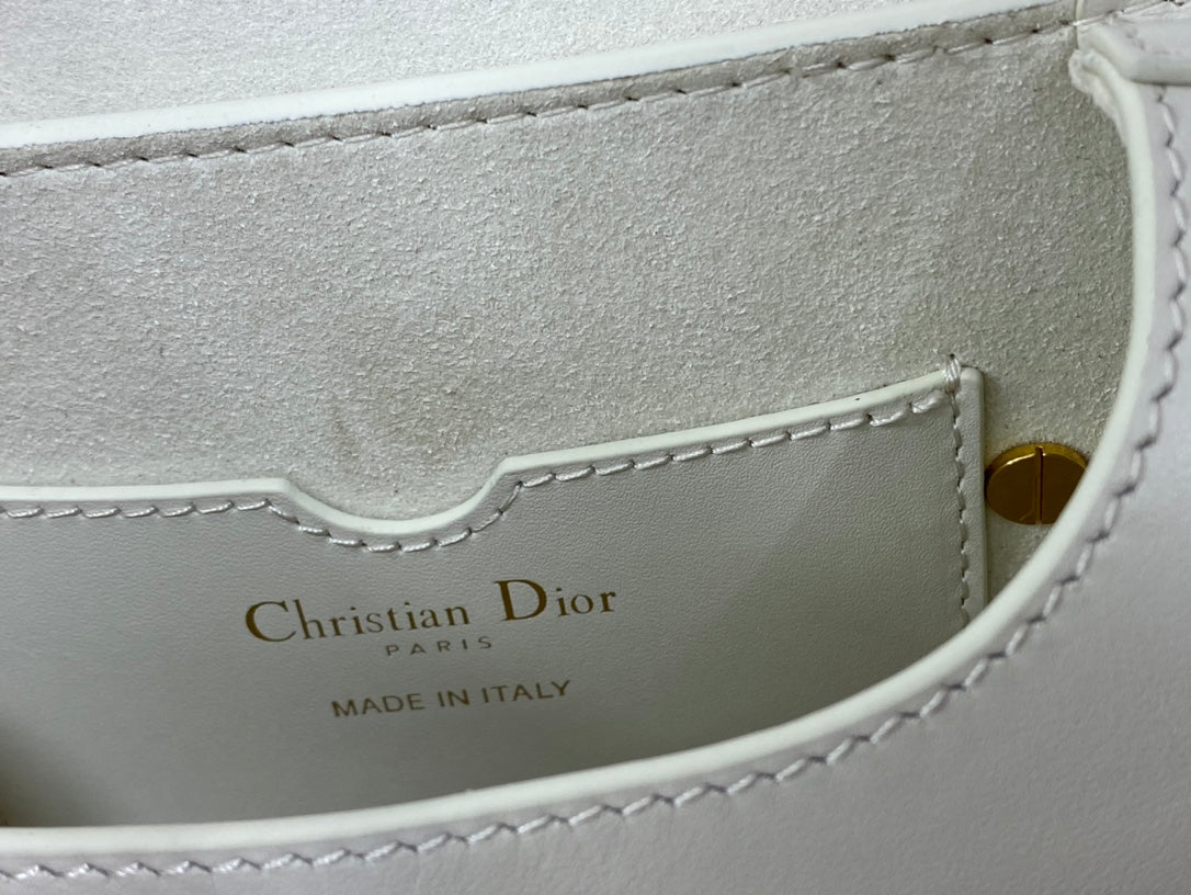 Dior Bobby-小號18cm-白色牛皮