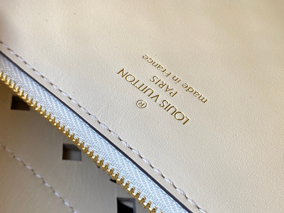 LV M57228 小號Capucines BB手袋