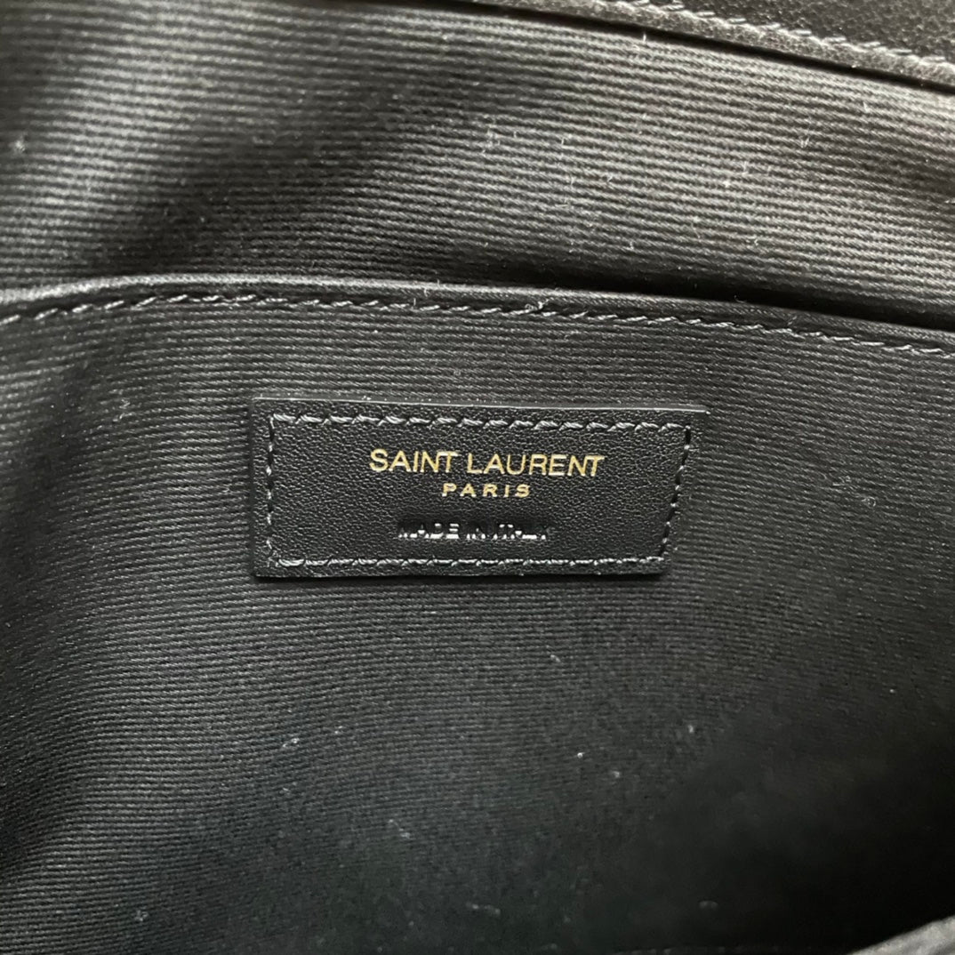 YSL經典MONOGRAM小號絎縫皮革手包-黑色小牛皮金扣