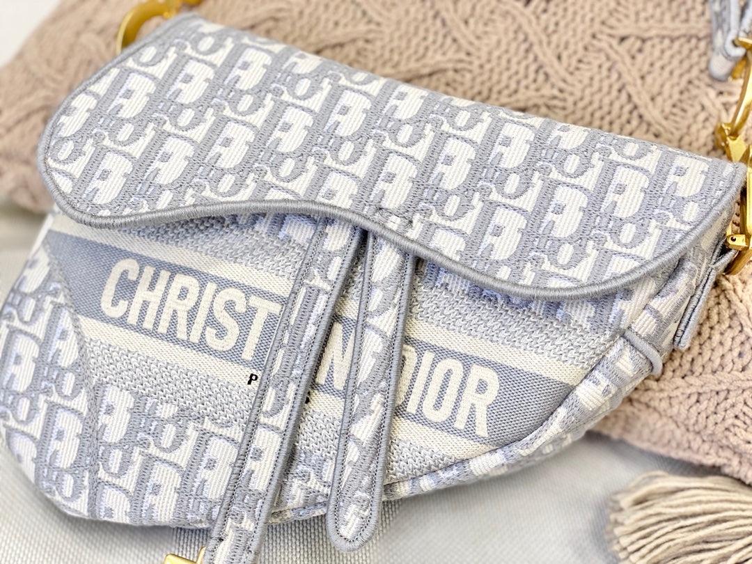 Dior Saddle 馬鞍包 25cm