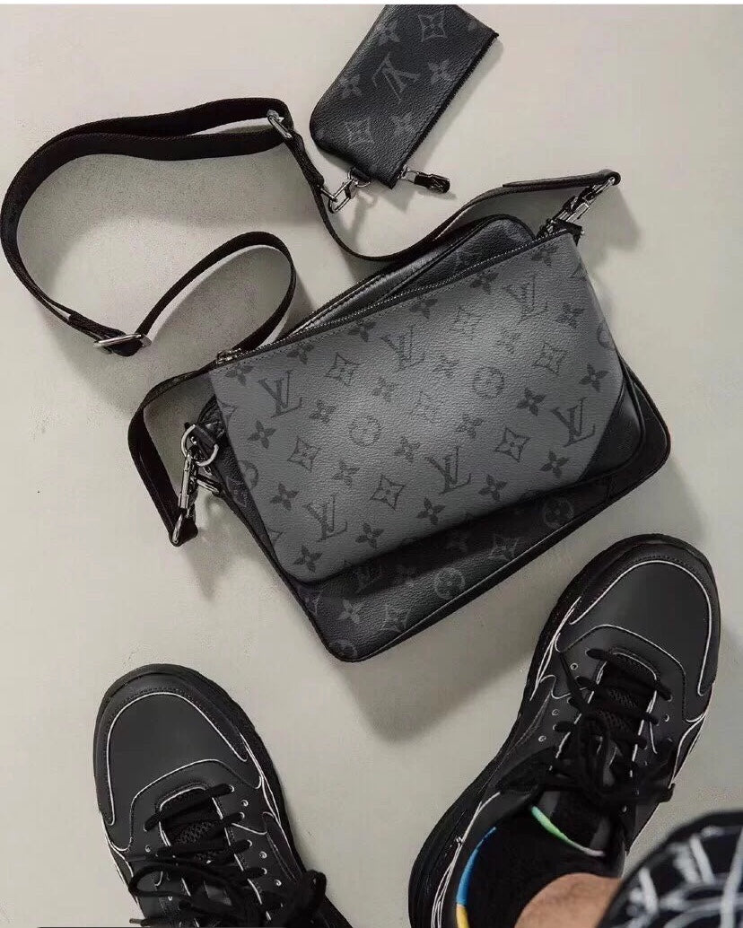 Lou-三合一郵差包 上身照