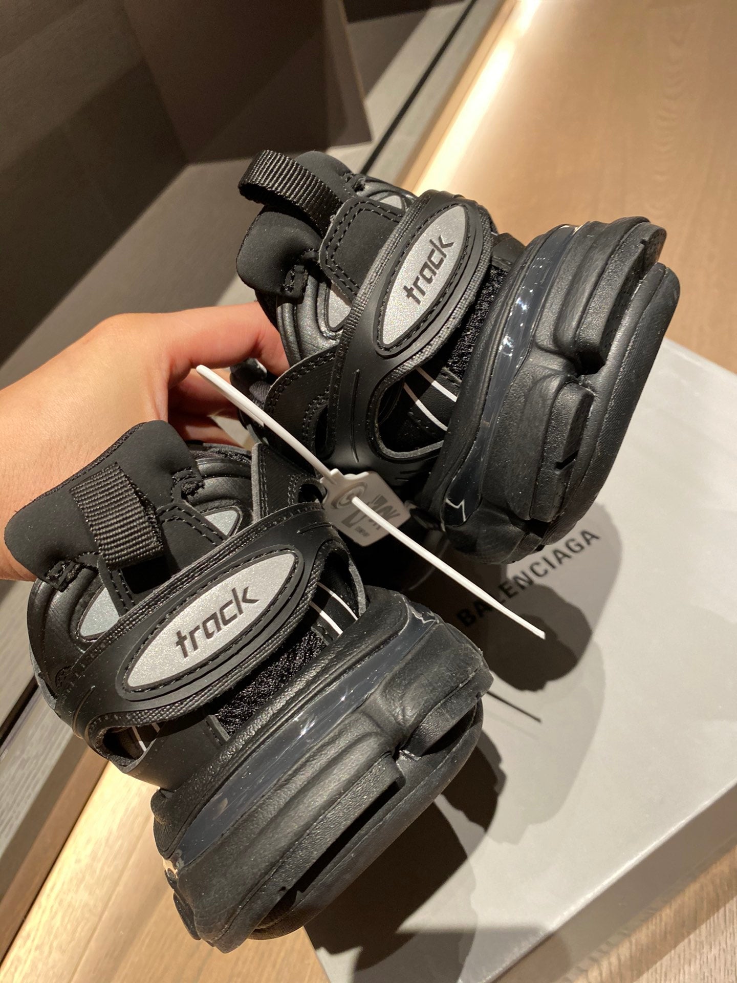 Balenciaga 巴黎世家-老爹鞋