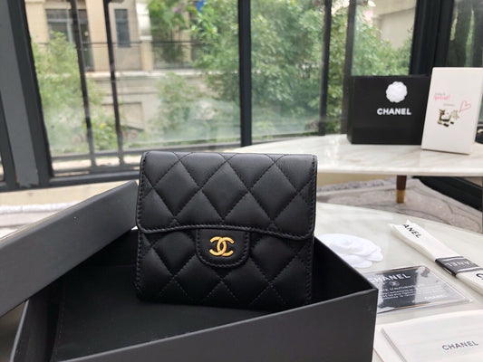 Chanel CF三折短夾-黑色羊皮金扣