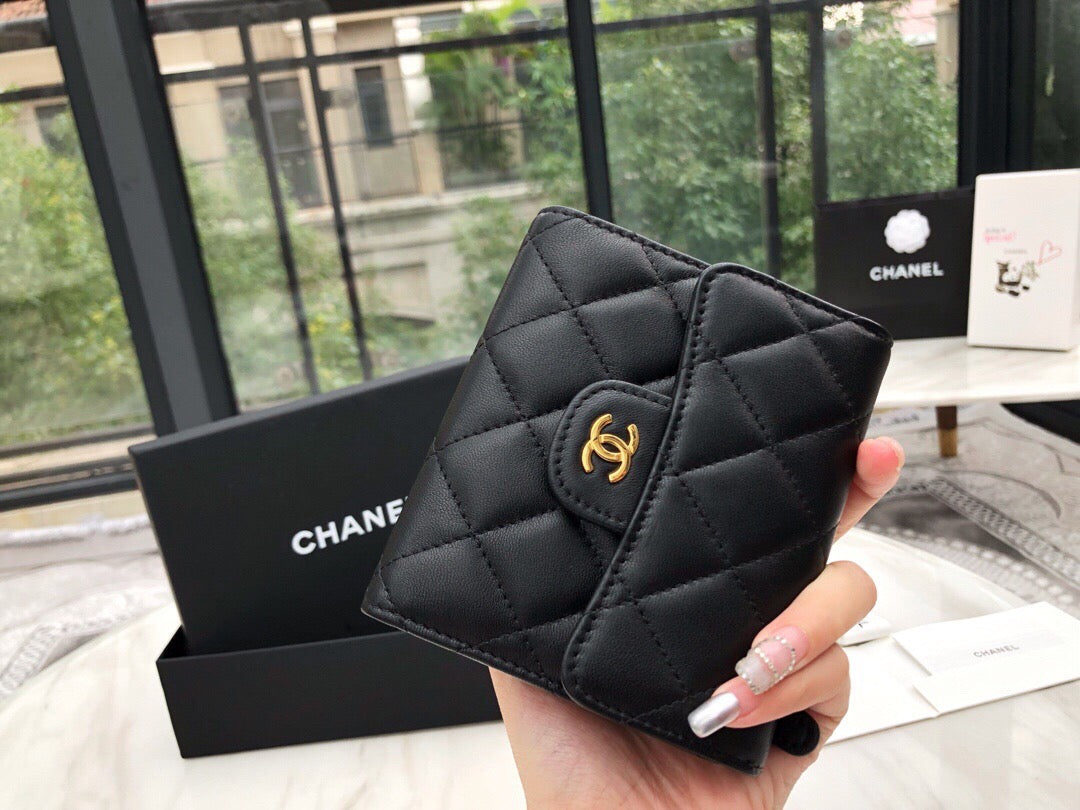 Chanel CF三折短夾-黑色羊皮金扣